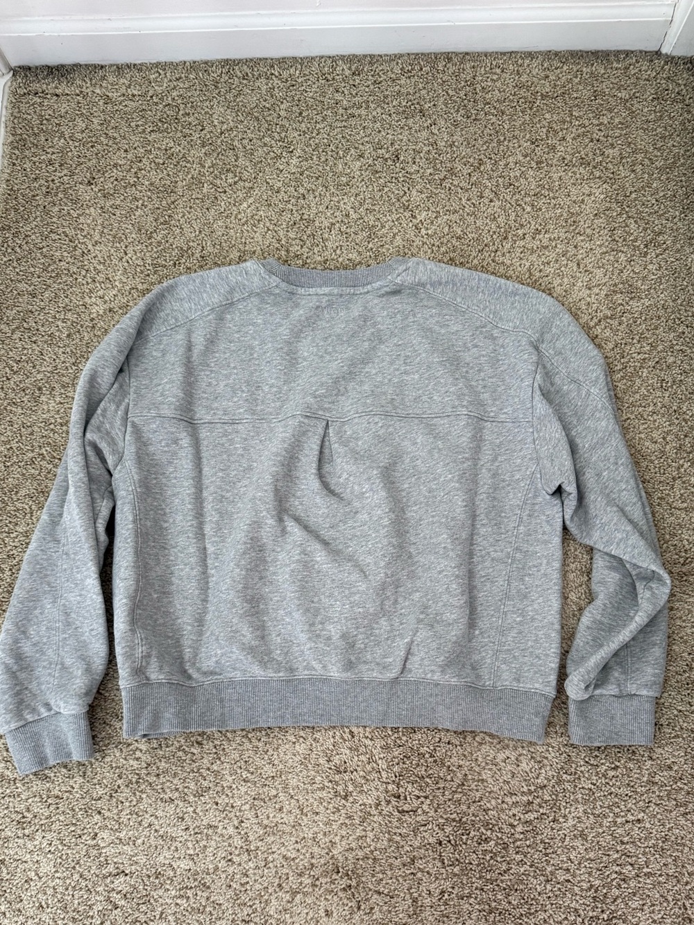 Vuori Sedona Seams Crewneck Sweatshirt Size M - Picture 3 of 5